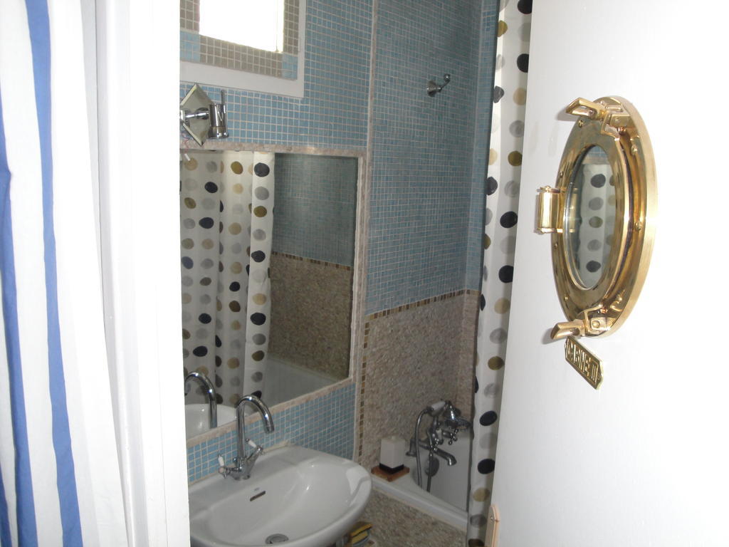 פריז Almeria Garden Apartment חדר תמונה