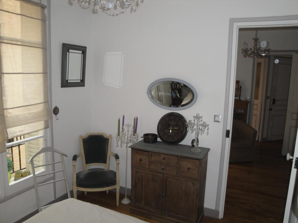 פריז Almeria Garden Apartment חדר תמונה